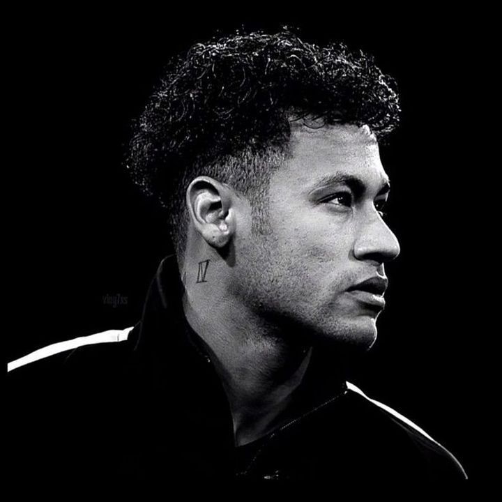 Foto de Perfil Masculina em Preto e Branco