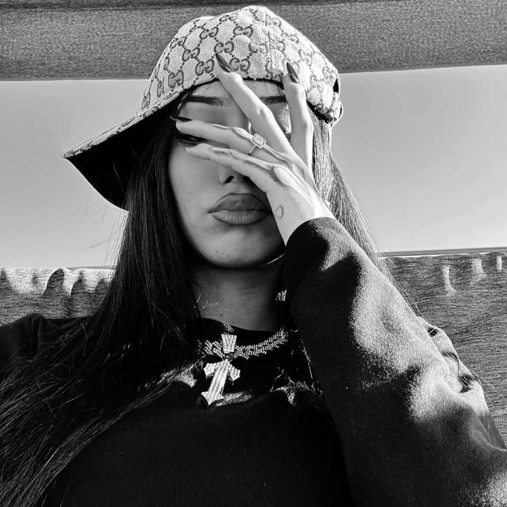 Fotos de Perfil em Preto e Branco para Discord