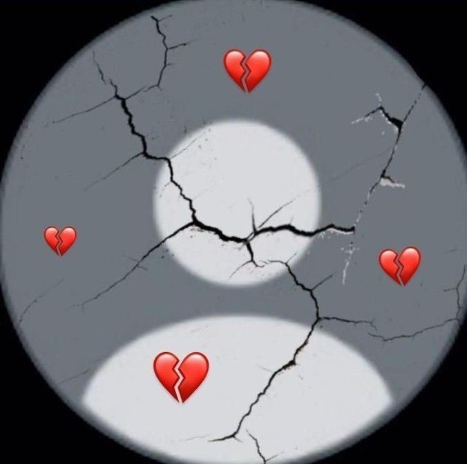 Fotos de Perfil Triste com Corações Quebrados