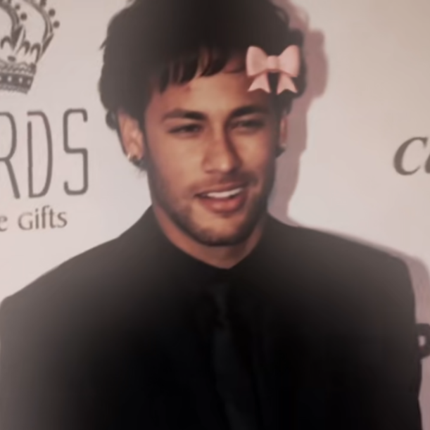 Homem Elegante para Fotos de Perfil