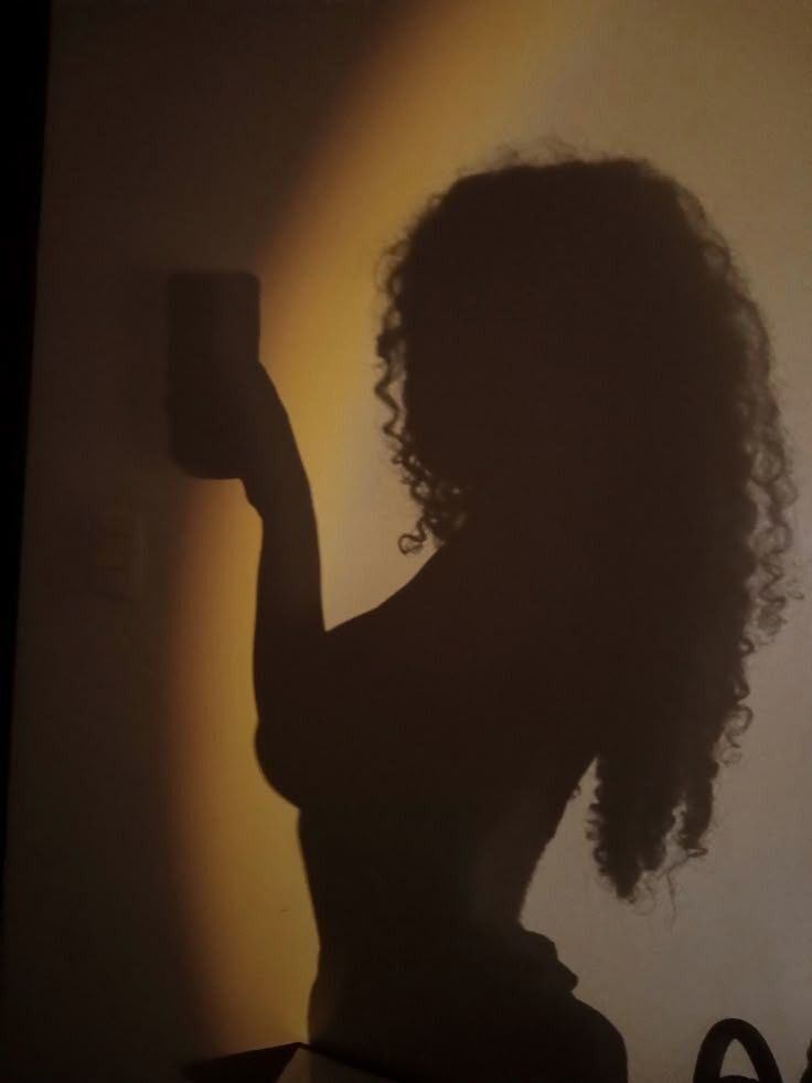 Imagem Silhueta Feminina para Perfil Whatsapp