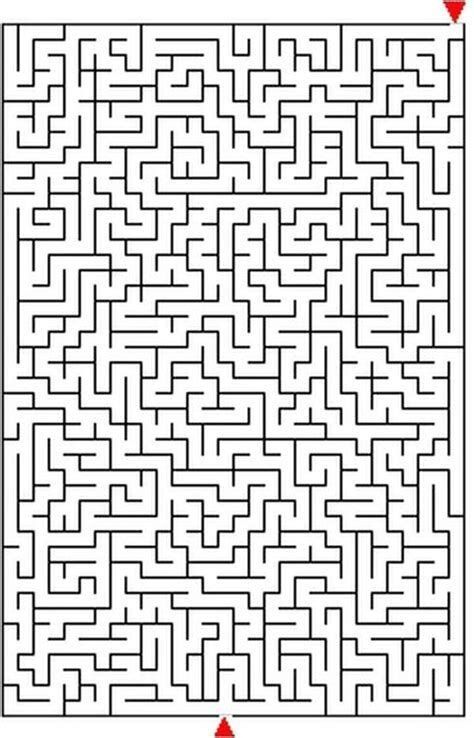 Labirinto para Imprimir: Desafio Intrincado para Crianças e Adultos
