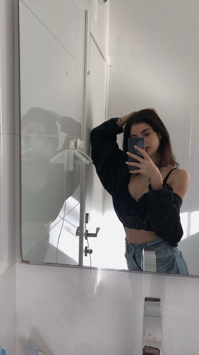 Melhores Fotos de Perfil Feminino em Banheiro com Espelho