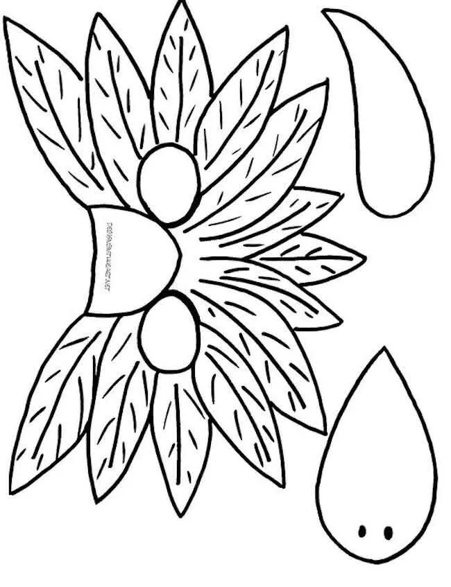 Molde de Máscara de Carnaval com Detalhes Florais para Imprimir