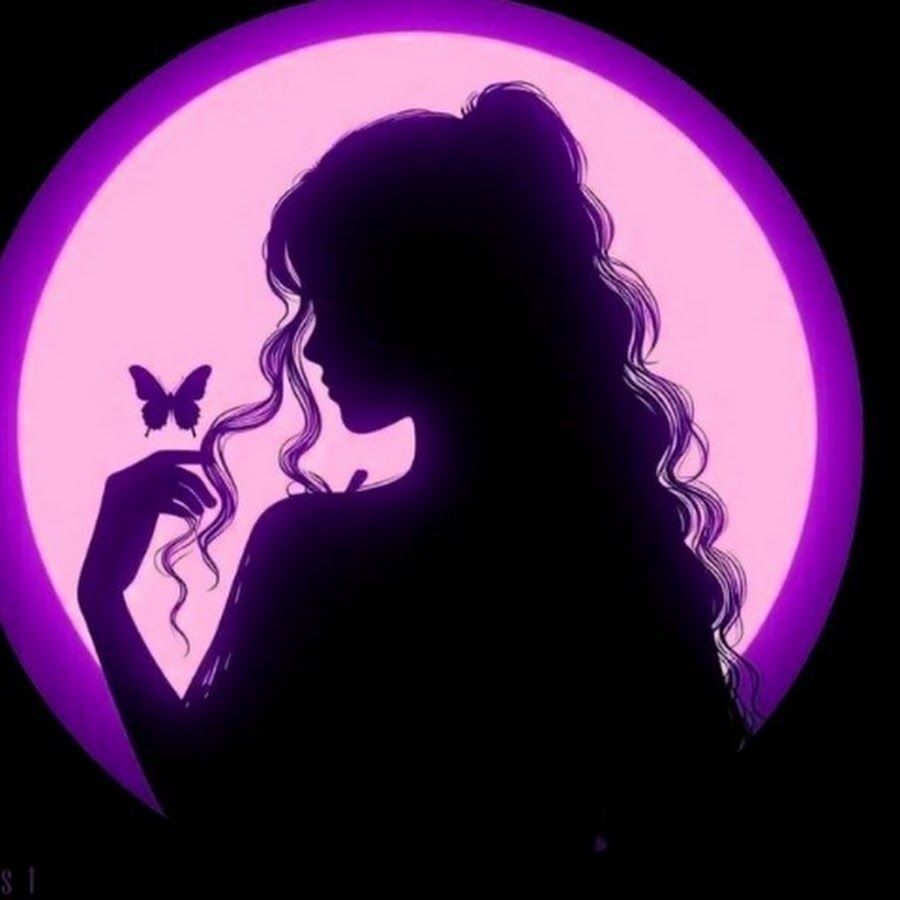 Silhueta Feminina com Borboleta para Perfil