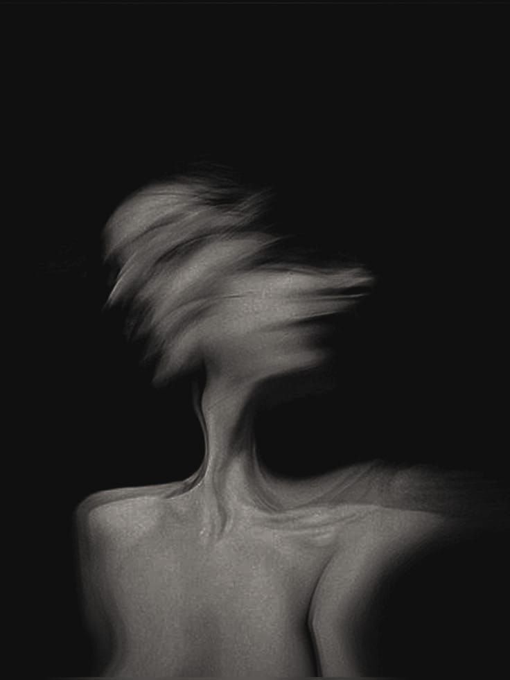 Silhueta Triste para Perfil em Preto e Branco