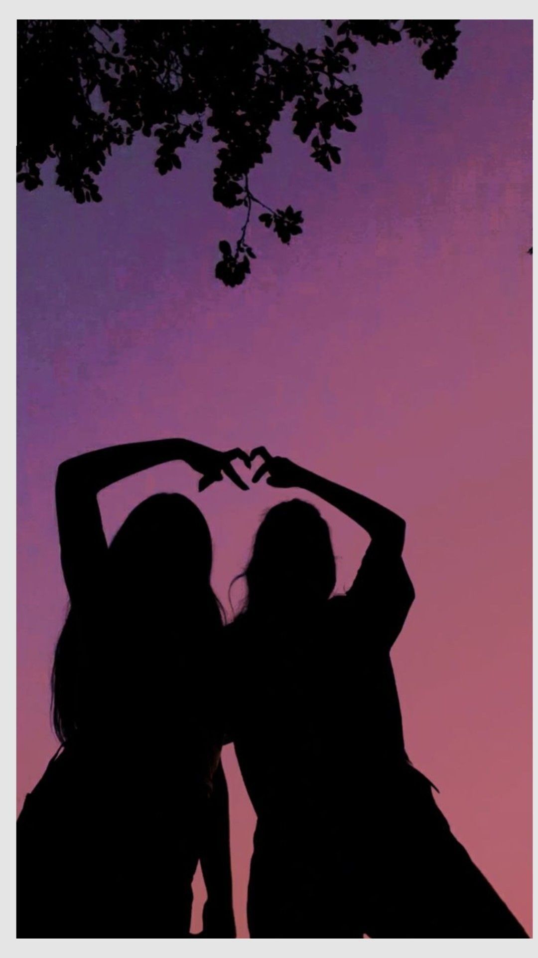 Wallpaper Feminino com Silhuetas em Coração